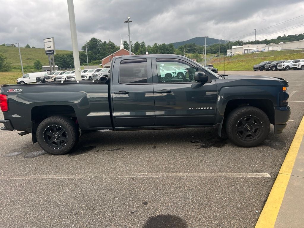 2017 Chevrolet Silverado 1500 LT LT2