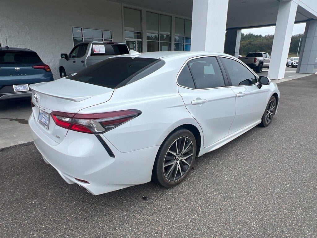 2022 Toyota Camry SE
