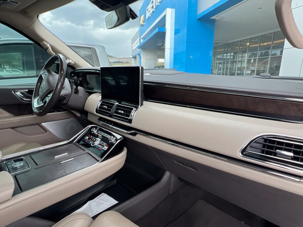 2022 Lincoln Navigator L Reserve
