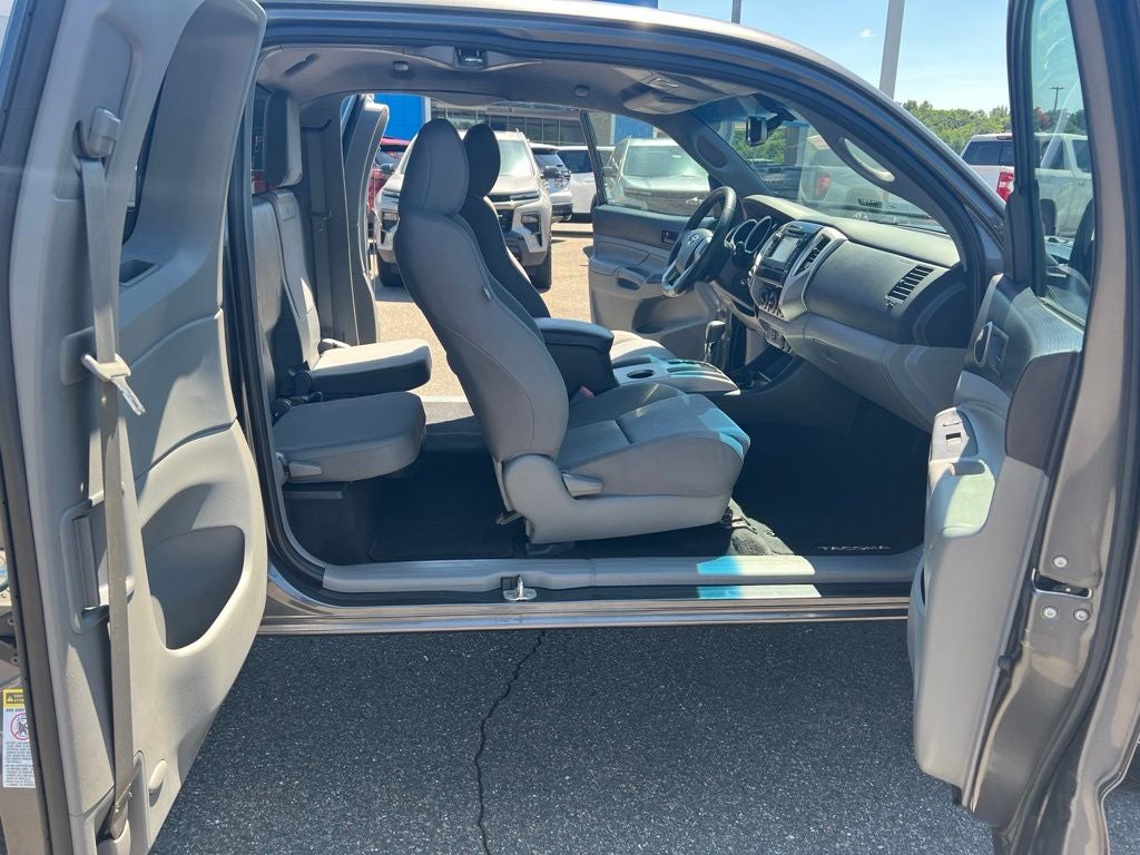 2013 Toyota Tacoma Base V6