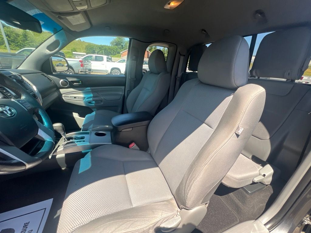 2013 Toyota Tacoma Base V6