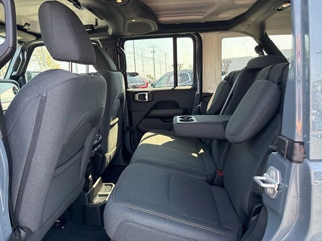 2025 Jeep Wrangler Sahara 4xe