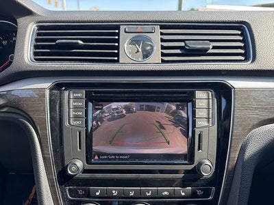 2017 Volkswagen Passat SEL Premium