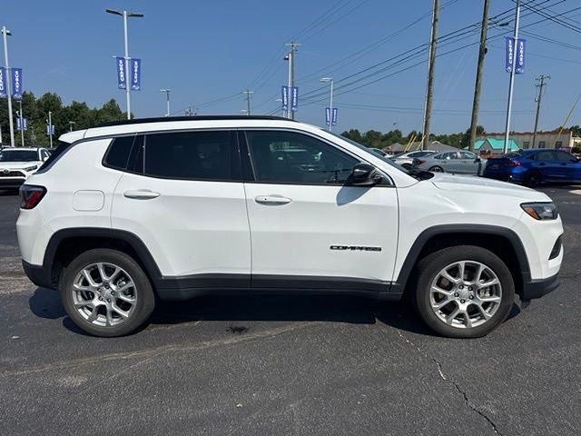 2023 Jeep Compass Latitude Lux