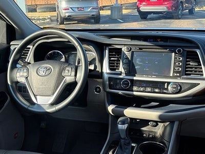 2016 Toyota Highlander Limited