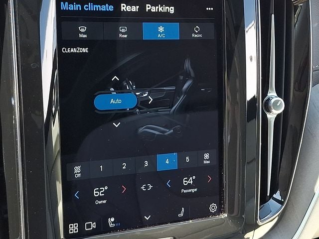 2023 Volvo XC60 B6 Ultimate Dark Theme