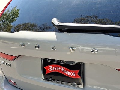 2023 Volvo XC60 B6 Ultimate Dark Theme