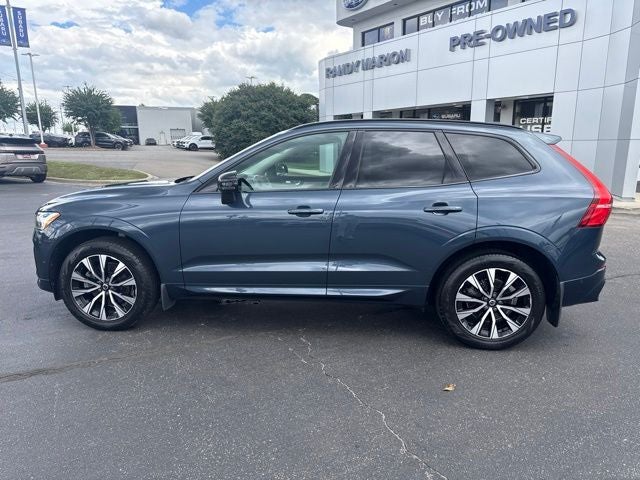 2024 Volvo XC60 B5 Plus Dark Theme