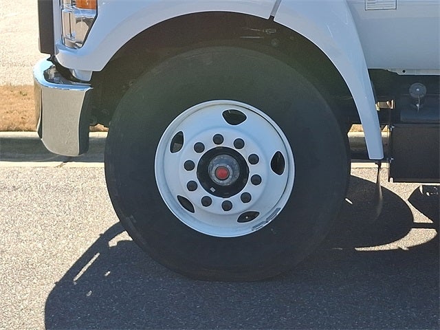 2023 Ford F-650SD Base