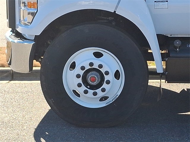 2023 Ford F-650SD Base