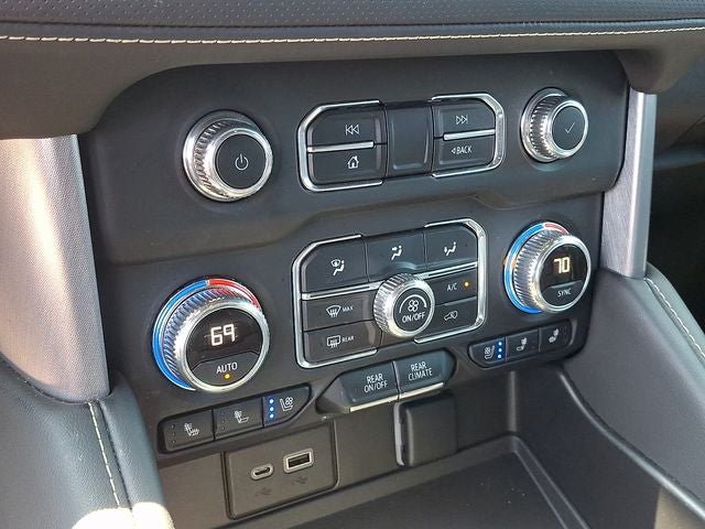 2022 GMC Yukon SLT
