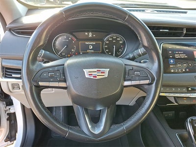 2021 Cadillac XT4 Premium Luxury