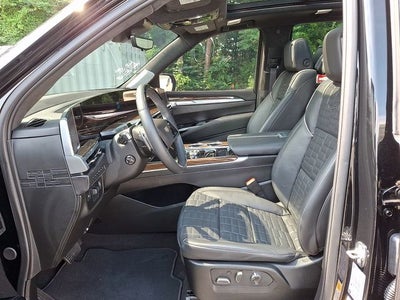 2025 Cadillac Escalade Sport Platinum