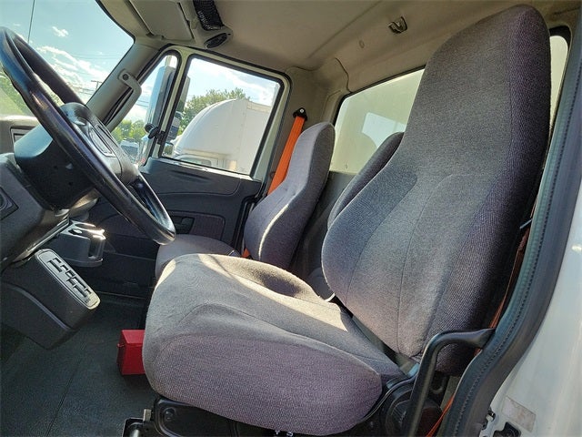 2018 International 4300 26FT BOX