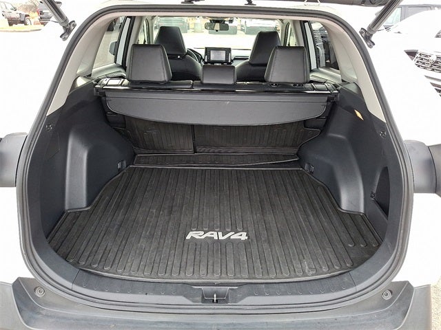 2020 Toyota RAV4 XLE Premium