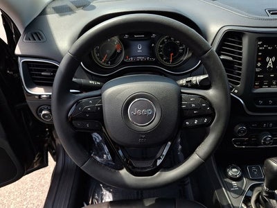 2023 Jeep Cherokee Altitude Lux