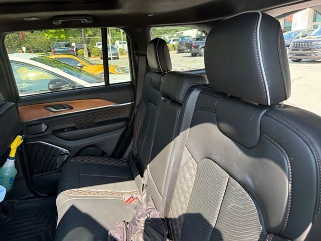 2022 Jeep Grand Cherokee Summit Reserve