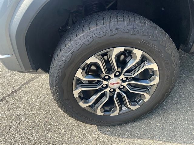 2025 GMC Canyon 4WD Denali