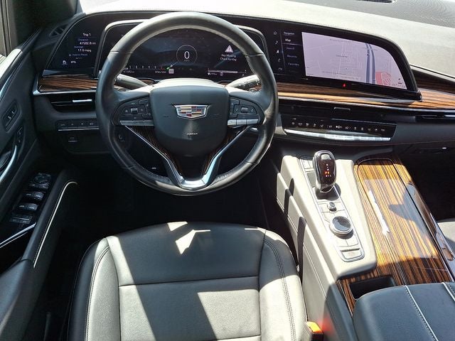 2023 Cadillac Escalade ESV 4WD Luxury