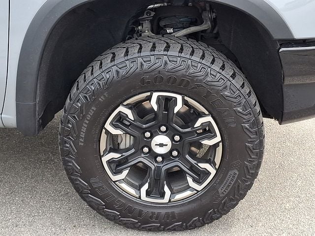2025 Chevrolet Silverado 1500 ZR2