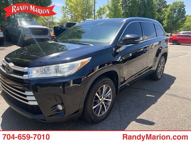 2018 Toyota Highlander SE
