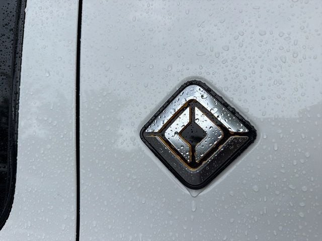 2025 Rivian R1S Adventure