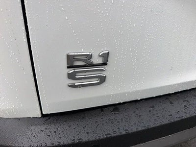 2025 Rivian R1S Adventure
