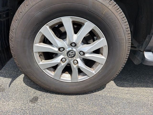 2019 Toyota Land Cruiser 4WD (Natl)