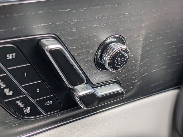 2023 Cadillac LYRIQ Luxury