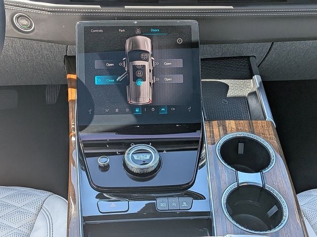 2025 Cadillac Escalade Sport Platinum