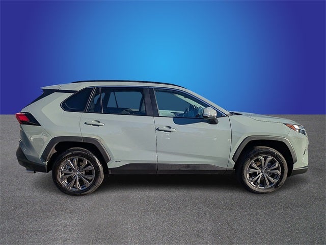 2022 Toyota RAV4 Hybrid XLE Premium