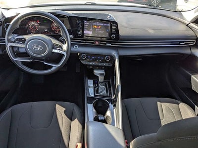 2022 Hyundai Elantra SEL