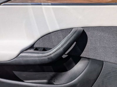 2022 Tesla Model S Base
