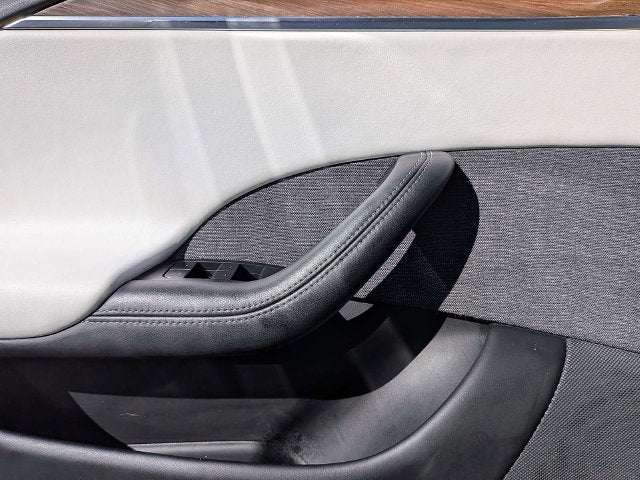 2022 Tesla Model S Base
