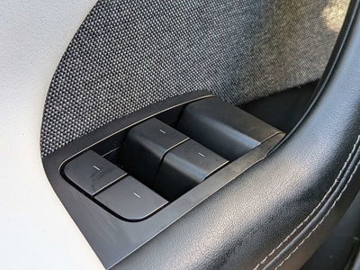 2022 Tesla Model S Base