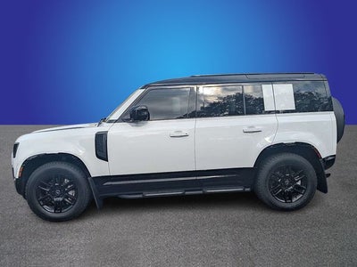 2025 Land Rover Defender 110 X-Dynamic SE