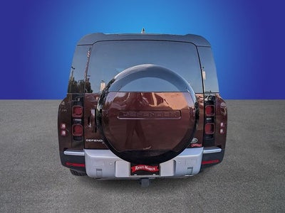 2023 Land Rover Defender 130 SE