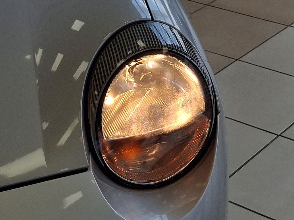 2004 Ford Thunderbird Base