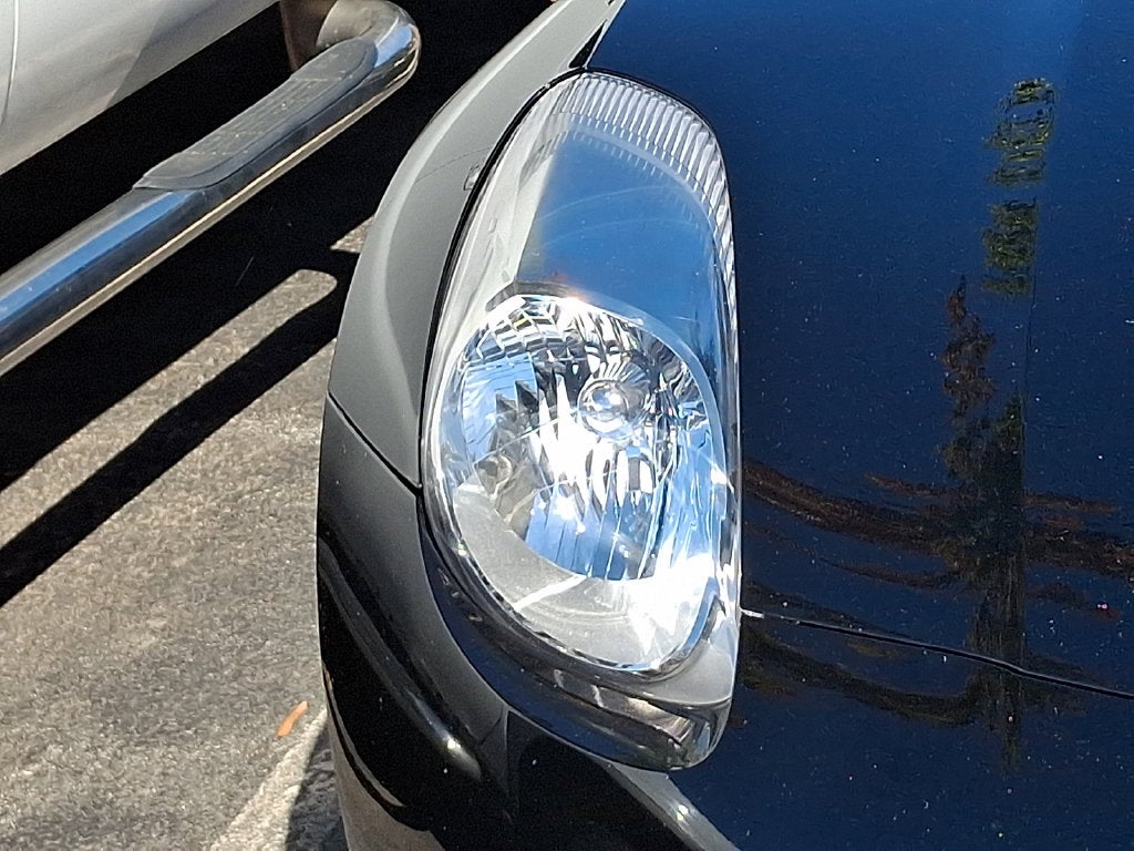 2007 Pontiac Solstice Base
