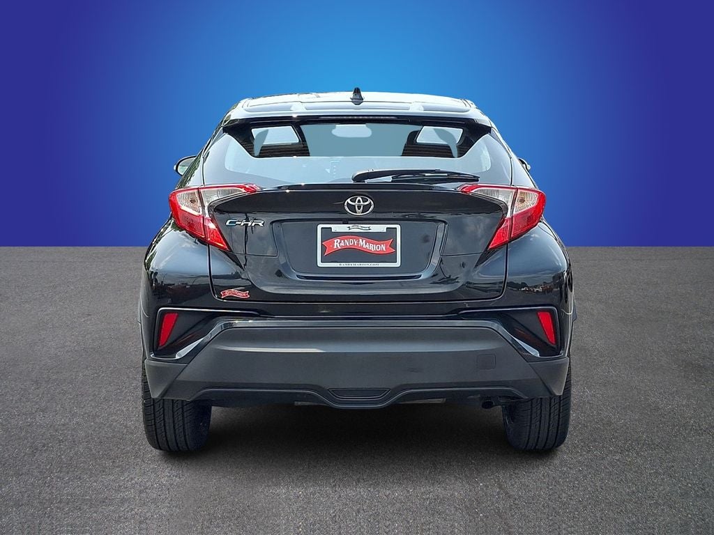 2022 Toyota C-HR XLE