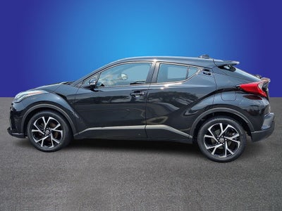 2022 Toyota C-HR XLE