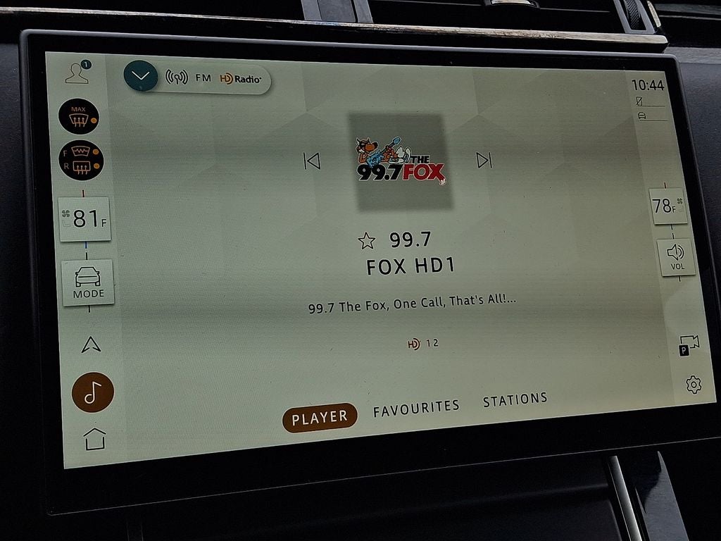 2025 Land Rover Range Rover Velar Dynamic SE