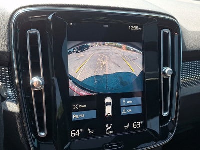 2021 Volvo XC40 R-Design