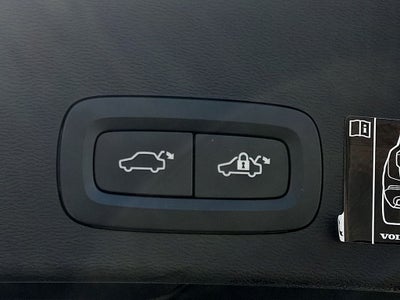 2021 Volvo XC40 R-Design