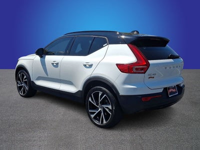 2021 Volvo XC40 R-Design
