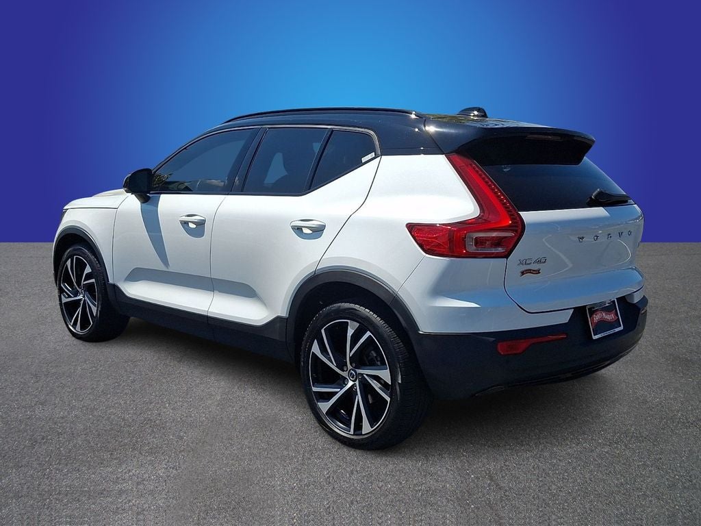 2021 Volvo XC40 R-Design