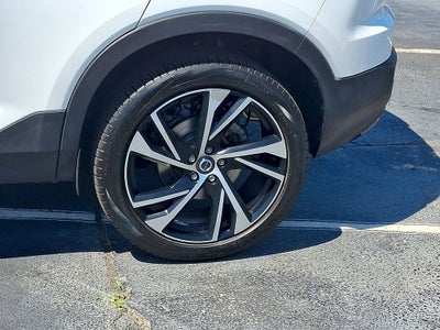 2021 Volvo XC40 R-Design