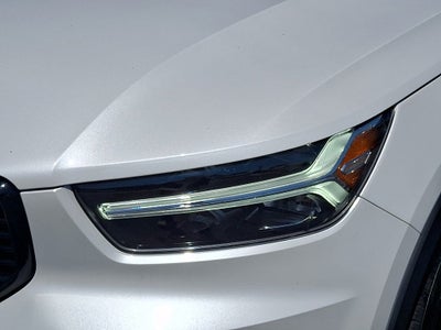 2021 Volvo XC40 R-Design