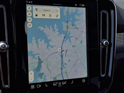 2024 Volvo XC40 B5 Plus Dark Theme