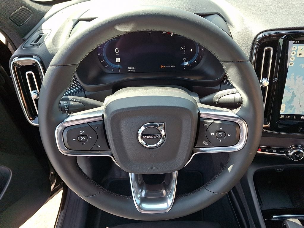 2024 Volvo XC40 B5 Plus Dark Theme